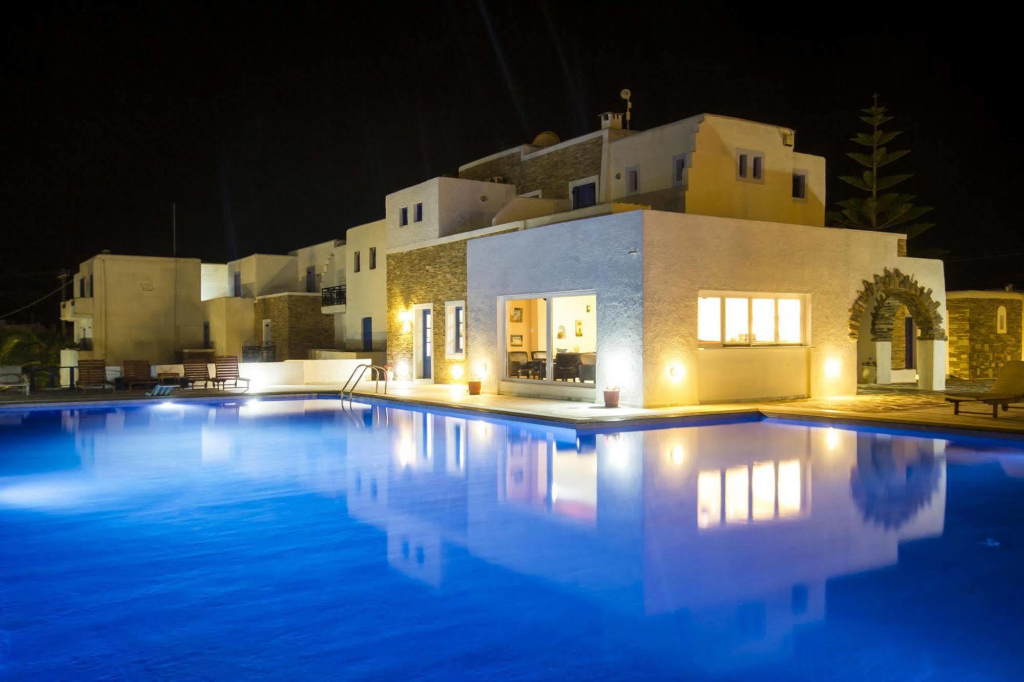 Naxos Holidays Naxos City Esterno foto